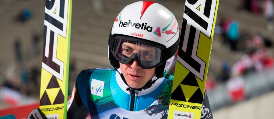 Czterokrotny złoty medalista olimpijski Simon Ammann triumfował w mistrzostwach kraju w skokach narciarskich na igelicie. Szwajcar wygrał konkurs na skoczni imienia Andreasa Kuettela w Einsiedeln.