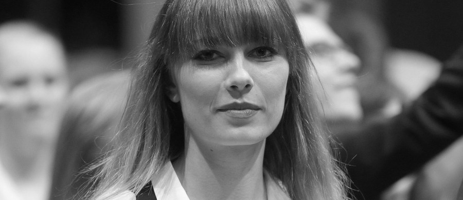 Miss Austrii z 2013 roku Ena Kadic zmarła w wyniku poważnych obrażeń, jakie odniosła w piątkowym wypadku w Tyrolu - donoszą austriackie media. 26-latka spadła z wysokości około 40 metrów. Zmarła dziś w klinice w Innsbrucku. 