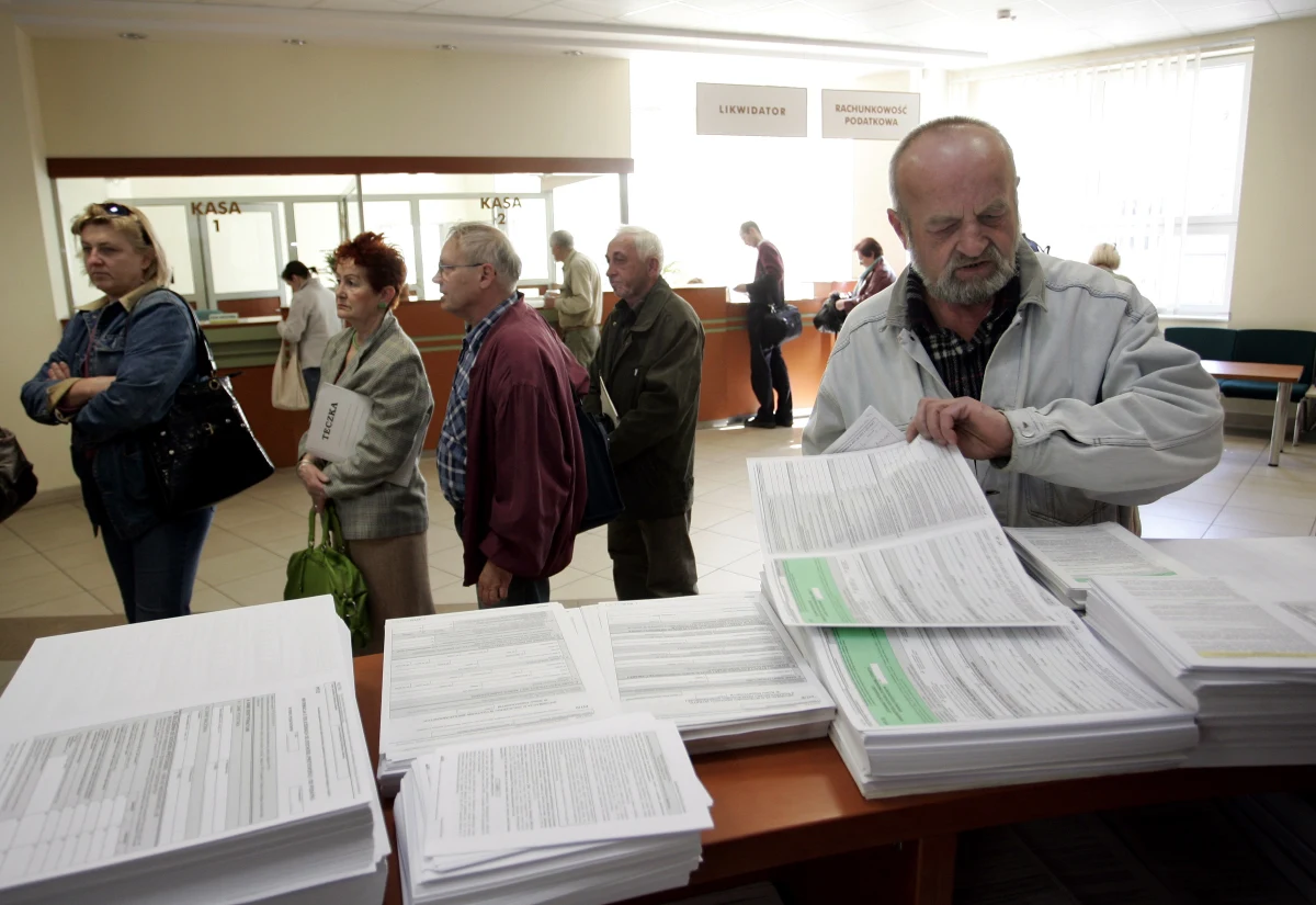 Angielski nie przyda się w działalności. Dowiedział się o tym od skarbówki notariusz, który chciał uzyskać uprawnienia tłumacza przysięgłego. Nie pomógł argument, że pozwolą mu sporządzać umowy w języku Szekspira i zdobywać nowych klientów - czytamy w "Rzeczpospolitej". 