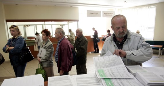 Angielski nie przyda się w działalności. Dowiedział się o tym od skarbówki notariusz, który chciał uzyskać uprawnienia tłumacza przysięgłego. Nie pomógł argument, że pozwolą mu sporządzać umowy w języku Szekspira i zdobywać nowych klientów - czytamy w "Rzeczpospolitej". 