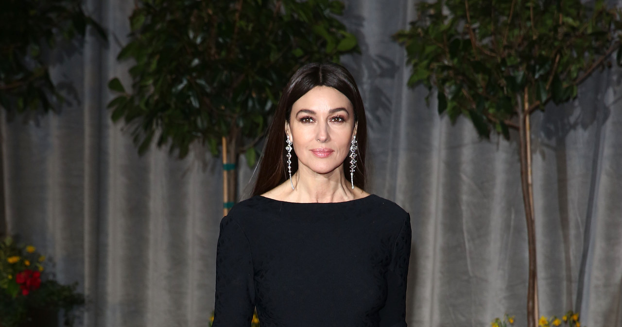 Grająca najstarszą dziewczynę Jamesa Bonda, Monica Bellucci w jednym z ostatnich wywiadów przyznała, że bardzo późno doświadczyła uczucia, że wkroczyła w dorosłość. Cezurą w jej życiu było urodzenie pierwszego dziecka.