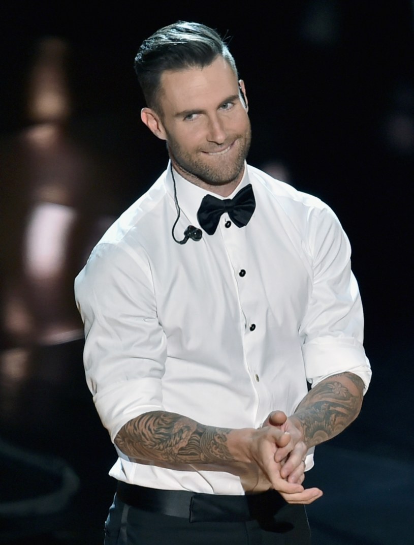 Według najnowszych spekulacji, to zespół Maroon 5 wystąpi podczas 50. edycji Super Bowl. W programie E! News podano, że prowadzone są rozmowy w tej sprawie z liderem grupy, Adamem Levine'em. 