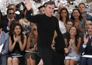 Raf Simons opuszcza dom mody Dior