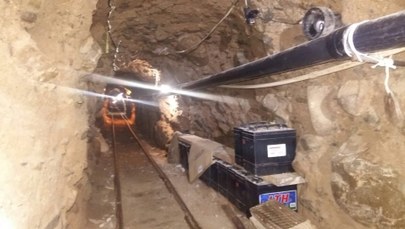 Gigantyczny tunel do przemytu narkotyków – 730 m długości, narkotyki transportowane wagonami 