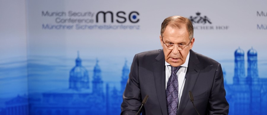 Rosja jest gotowa wesprzeć nalotami Wolną Armię Syryjską (WAS) i ściśle współpracować z USA w zwalczaniu ugrupowań terrorystycznych - zapowiedział w wywiadzie telewizyjnym szef rosyjskiej dyplomacji Siergiej Ławrow.