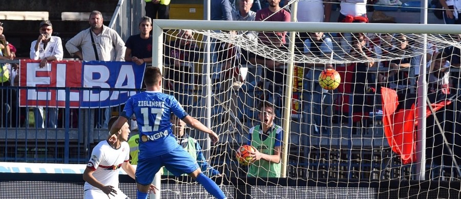 Piotr Zieliński zdobył gola dla Empoli w wygranym 2:0 spotkaniu 9. kolejki włoskiej ekstraklasy piłkarskiej z Genoą. To pierwsze trafienie Polaka w Serie A. Czekał na nie do 54. występu.