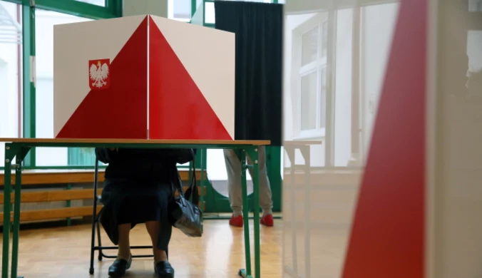 Wybory parlamentarne: Frekwencja na godzinę 12. wyniosła 16,47 procent