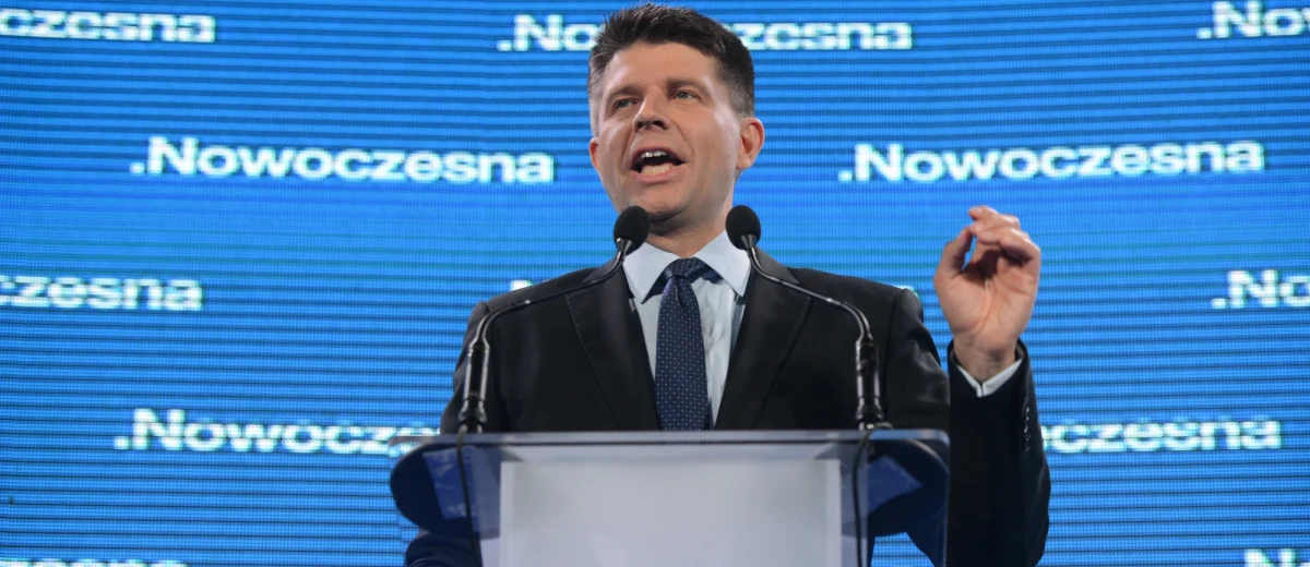 PiS triumfuje, Platforma przegrywa. Dalej Kukiz'15, Nowoczesna, Zjednoczona Lewica i PSL - to oni zajmą miejsca w przyszłym Sejmie. Kto cieszy się z wyniku, a komu przyda się rachunek sumienia? Gościem Konrada Piaseckiego będzie lider .Nowoczesnej Ryszard Petru.  