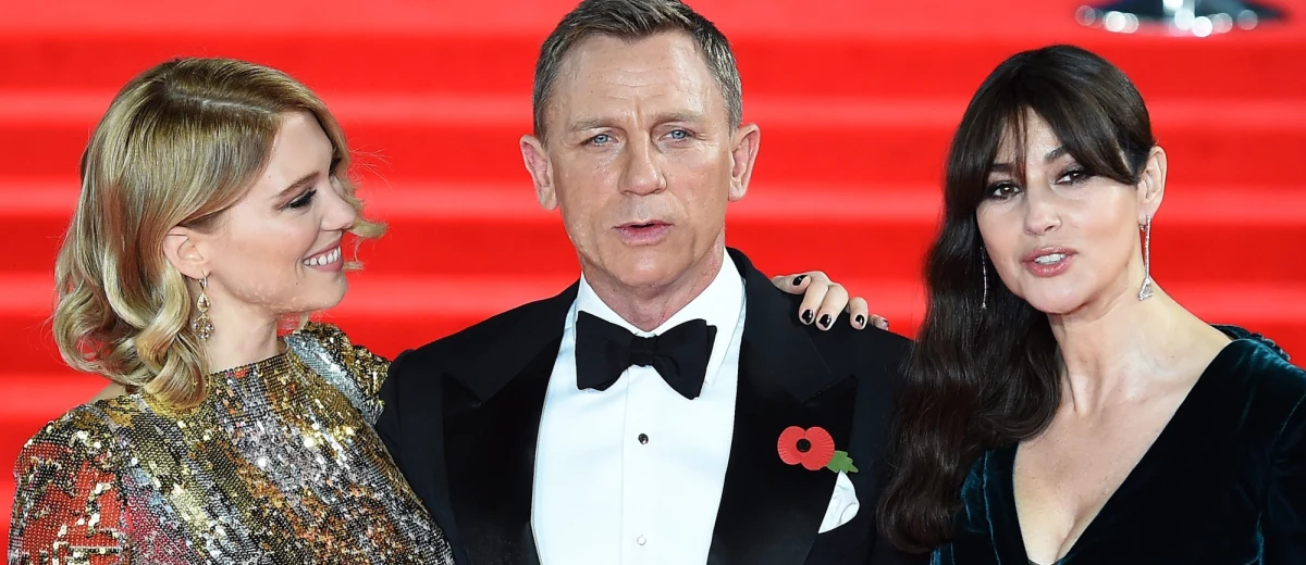 Z udziałem gwiazd kina a także członków brytyjskiej rodziny królewskiej odbyła się w poniedziałek wieczorem w Londynie światowa premiera nowego filmu o Jamesie Bondzie: "Spectre".