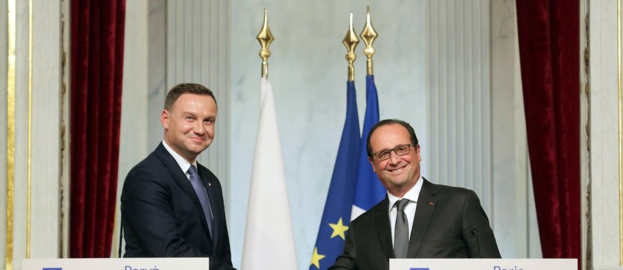"Porozumienia mińskie muszą zostać wypełnione" - przekonywali w Paryżu prezydenci Polski i Francji Andrzej Duda i Francois Hollande. Według Dudy kandydatura Polski na niestałego członka Rady Bezpieczeństwa ONZ w latach 2018-2019 cieszy się przychylnością Francji.