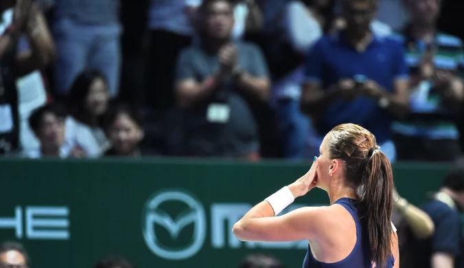 Mistrzostwa WTA: Radwańska wygrała z Muguruzą. Wideo