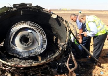 Katastrofa rosyjskiego airbusa: Możliwe trzy scenariusze. Wśród nich: wybuch bomby