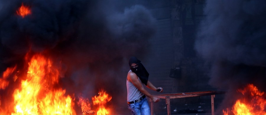 W Republice Środkowoafrykańskiej coraz częściej dochodzi do zamieszek, które mogą uniemożliwić zapowiedzianą na koniec listopada wizytę Franciszka. W poniedziałek uzbrojeni napastnicy zastrzelili w stolicy kraju - Bangi dwóch mężczyzn i trzy kobiety. Podpalili też kilkanaście domów.