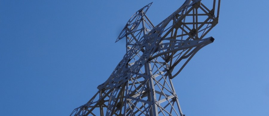 Zwłoki mężczyzny odnaleźli w północnej ścianie Giewontu Ratownicy Tatrzańskiego Ochotniczego Pogotowia Ratunkowego. Policja będzie ustalać, czy to poszukiwany od wczoraj 34-latek.