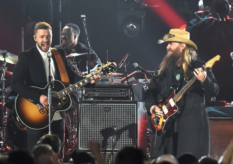 Justin Timberlake postanowił sprawdzić się w stylistyce country i wystąpił wraz z Chrisem Stapletonem podczas tegorocznej gali wręczenia Country Music Awards.