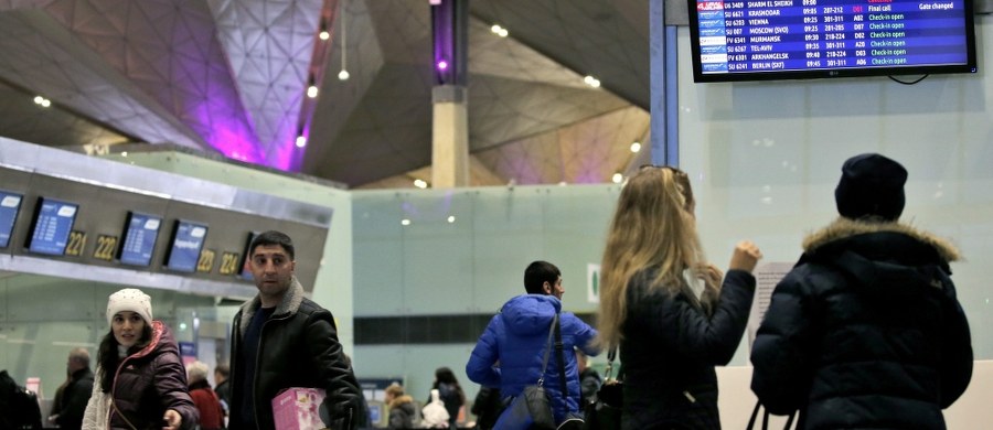 Prezydent Rosji Władimir Putin podpisał dekret, zakazujący tymczasowo lotniczych przewozów obywateli z Rosji do Egiptu. Wyjątek stanowią wyjazdy służbowe. Tekst dekretu opublikowano na portalu informacji prawnej.