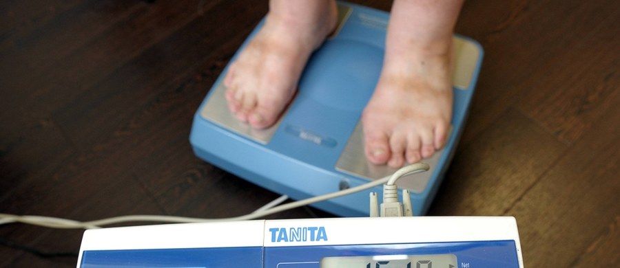 Mimo kampanii i wysiłków na rzecz walki z epidemią otyłości w USA, Amerykanie wciąż przybierają na wadze. Centrum Kontroli Chorób i Prewencji (CDC) ogłosiło, że na otyłość cierpi już prawie 38 proc. dorosłych mieszkańców USA.
