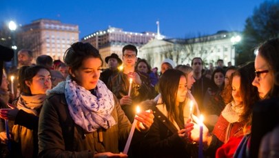 W atakach w Paryżu zginęli głównie młodzi ludzie