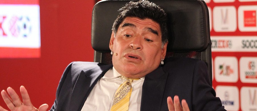Legendarny argentyński piłkarz i trener Diego Armando Maradona poddał się w Maracaibo w Wenezueli operacji żołądka. "55-letni pacjent czuje się dobrze po przeprowadzonym wszczepieniu bypassów i pozostanie pod naszą opieką przez dwanaście dni" - powiedział jeden z operujących go lekarzy Carlos Felipe Chaux.