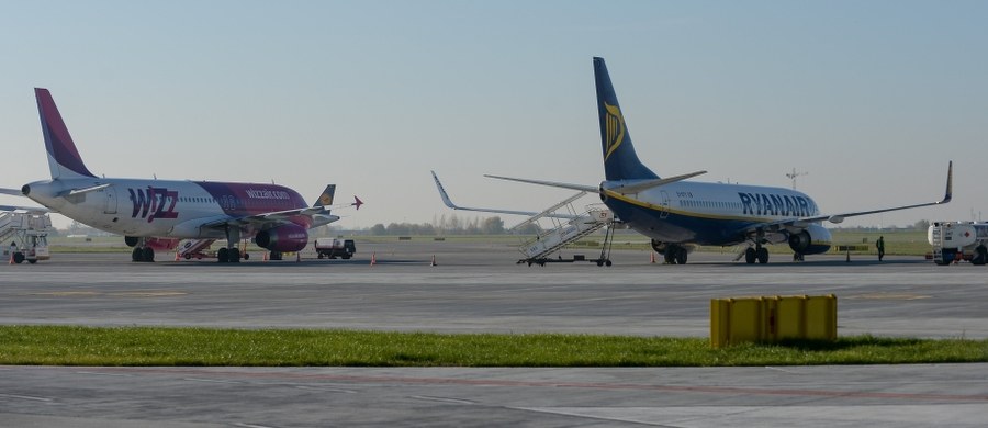 Awaryjne lądowanie samolotu na lotnisku w Gdańsku. Informacje o tym zdarzeniu dostaliśmy na Gorącą Linię RMF FM.
