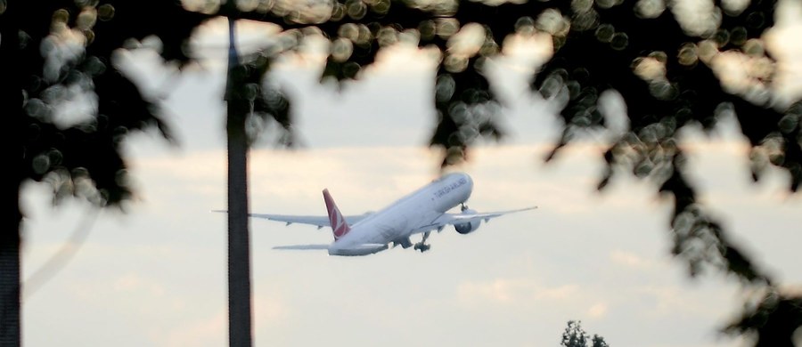 Samolot tureckich linii lotniczych przymusowo wylądował w Halifaksie w Kanadzie. Powodem była informacja o bombie. 