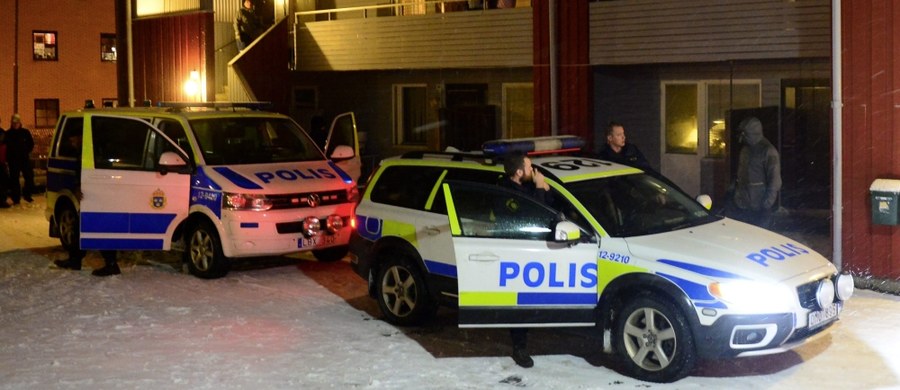 Podejrzany o przygotowywanie akcji terrorystycznej mężczyzna, który w czwartek został zatrzymany w ośrodku dla uchodźców w Boliden na północy Szwecji, został wypuszczony na wolność - podała prokuratura w Sztokholmie.