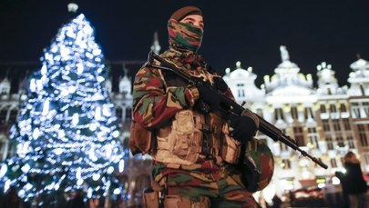 Bruksela: Najwyższy alert aż do poniedziałku. Są kolejni oskarżeni ws. zamachów w Paryżu