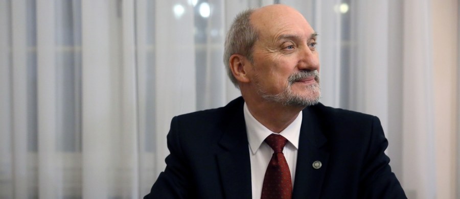 Warunkowe podpisanie kontraktu na caracale i przegląd umowy na patrioty zapowiedział minister obrony narodowej Antoni Macierewicz. W Sejmie przedstawił główne zadania stojące przed jego resortem.