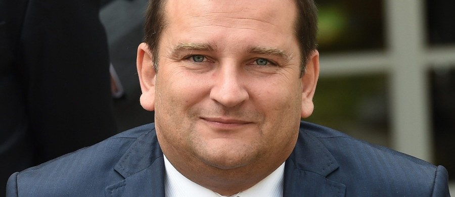 Dojdzie do zmian w planowanej obsadzie ambasadorów - zapowiada w rozmowie z Polską Agencją Prasową szef MSZ Witold Waszczykowski. Funkcje tego typu nie są stanowiskami pracy chronionej - ocenia. Minister potwierdza, że kadencja ambasadora RP w Madrycie Tomasza Arabskiego została skrócona.