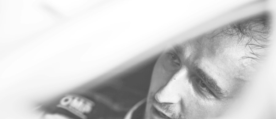 "Dzisiaj bardziej niż kiedykolwiek czuję się kierowcą rajdowym, a nie wyścigowym. W nowym sezonie nadal poważnie myślę o startach w rajdowych mistrzostwach świata" - przyznał w wywiadzie dla jednego z portali internetowych Robert Kubica.