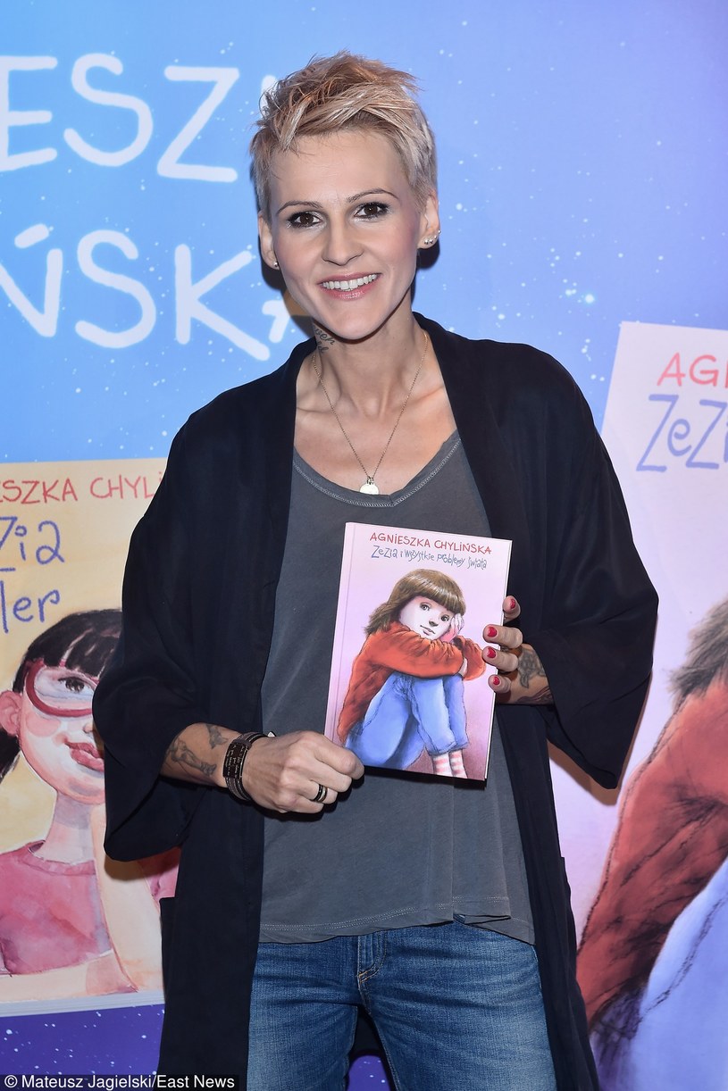 Przez kilka godzin Agnieszka Chylińska podpisywała swoje książki podczas premiery trzeciej części historii o Zuzannie Zezik. Na spotkanie przybyło ponad tysiąc osób z całej Polski.