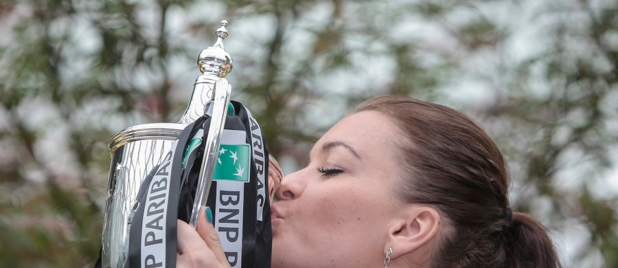 Trener Sereny Williams Patrick Mouratoglou ocenił, że Agnieszka Radwańska  triumfując w turnieju WTA Finals pokazała swój prawdziwy poziom. "Jest bardzo blisko wygrania Wielkiego Szlema" – stwierdził Francuz.