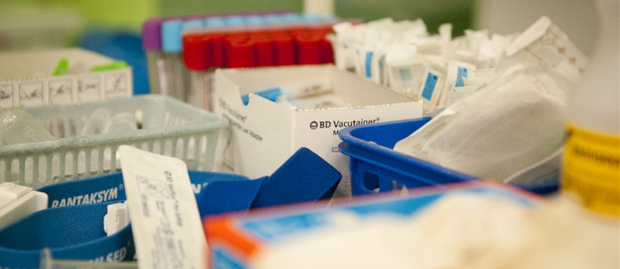 Są opóźnienia w dostawach szczepionek na odrę, różyczkę i świnkę. Ponadto nadal nie są realizowane zamówienia na surowicę na błonicę, tężec i krztusiec – alarmuje „Dziennik Gazeta Prawna”.