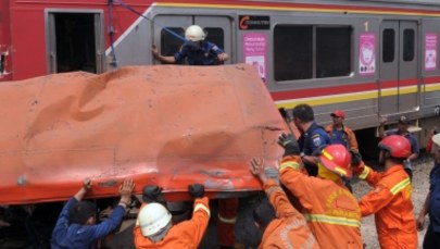 Zderzenie minibusu z pociągiem w Indonezji. Są ofiary