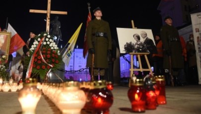 Kaczyński w miesięcznicę smoleńską: Będzie pomnik tych, którzy polegli w katastrofie