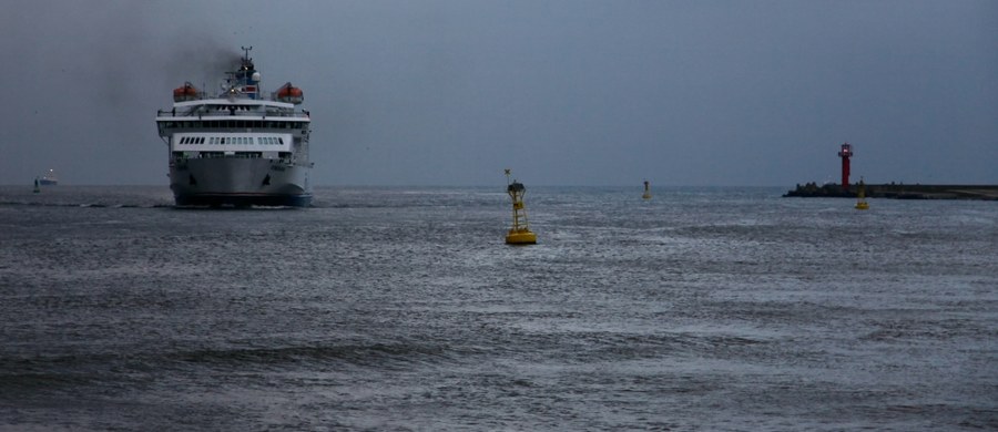 Po 10 godzinach akcji zawieszono poszukiwania Polaka, który wypadł z pokładu promu płynącego ze szwedzkiego Ystad do Świnoujścia. Informację o wypadku otrzymaliśmy na Gorącą Linię RMF FM.
