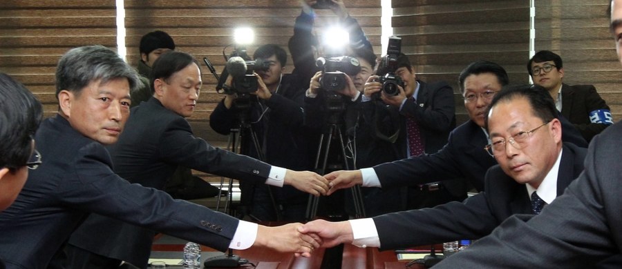 Ruszyły rozmowy z udziałem przedstawicieli władz obu Korei. Jest to pierwsze spotkanie na tak wysokim szczeblu od 2008 roku. Decyzję o jego przeprowadzeniu podjęto w sierpniu tego roku.