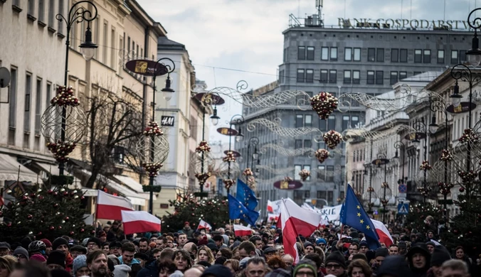 Który z marszów był liczniejszy?