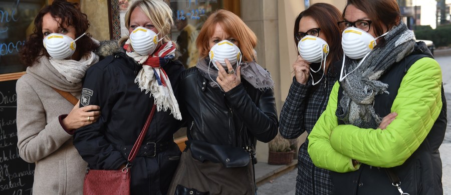 Będzie smog w Krakowie, będzie darmowa komunikacja – zdecydowali w środę radni. Rozwiązanie zacznie obowiązywać najwcześniej w styczniu.
