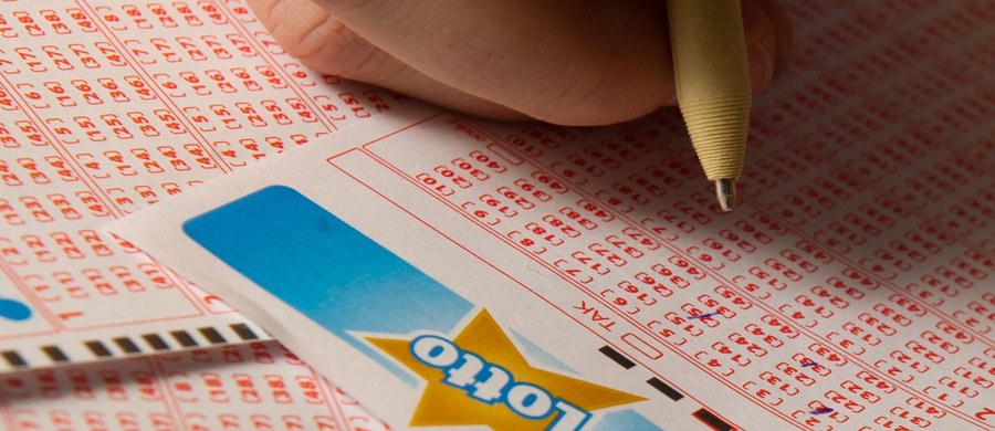 Nawet 35 mln zł będzie można wygrać dziś w Lotto. Od kilku głosowań nikomu bowiem nie udało się skreślić „szóstki”.