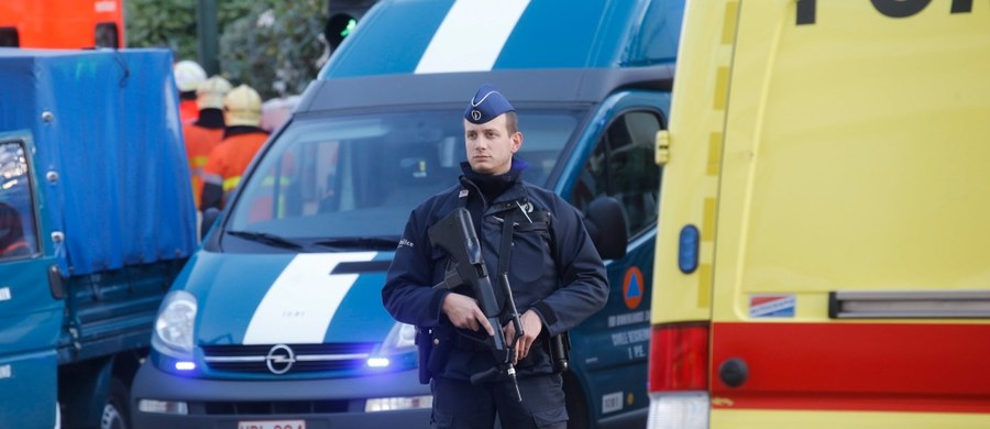 Belgijska policja zatrzymała w kraju pięć osób, w tym dwóch braci w związku z trwającym postępowaniem dotyczącym listopadowych zamachów w Paryżu - podała agencja Associated Press. Do aresztowań doszło w trakcie dwudniowej operacji służb.