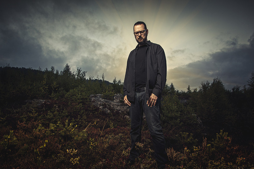Ihsahn, były frontman norweskiego Emperor, ujawnił szczegóły premiery nowego solowego albumu. 
