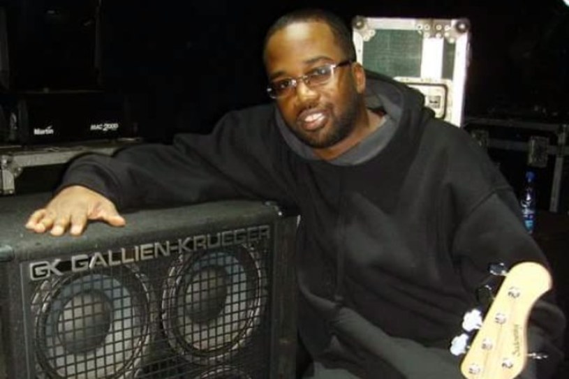 Basista Anthony Tolson, pracujący z m.in. Ne-Yo, Kelis i Young Jeezym, został zastrzelony w swoim samochodzie w Detroit.