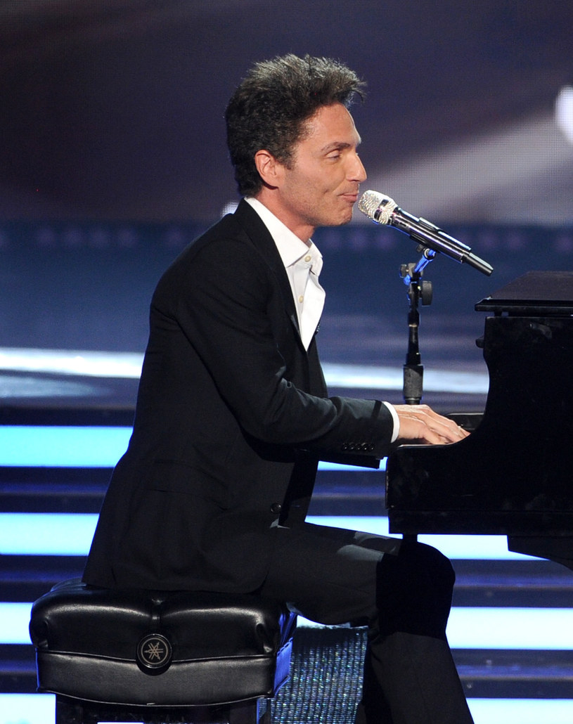 Pamiętany z wielkiego przeboju lat 80. "Right Here Waiting" Richard Marx z przytupem kończy 2015 rok.