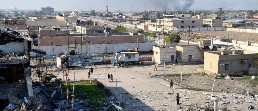 Minister obrony USA Ash Carter pogratulował irackiemu rządowi odbicia miasta Ramadi z rąk Państwa Islamskiego. To "znaczący krok naprzód" w walce z IS - ocenił Carter w oświadczeniu.