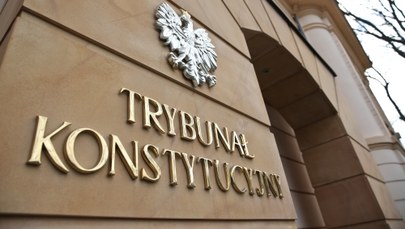Trybunał Konstytucyjny "połączył" skargi na nowelę ustawy o TK. Orzekać będzie 10 "starych" sędziów