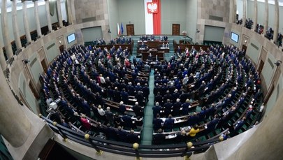 Sejm znowelizował ustawę o służbie cywilnej: Obsada stanowisk w drodze powołania, a nie konkursu