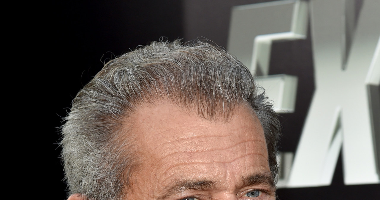 Kontrowersyjny aktor i reżyser Mel Gibson będzie jednym z prezenterów wręczających nagrody podczas ceremonii rozdania Złotych Globów. 