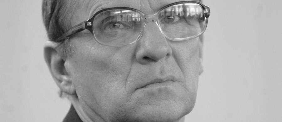 Po długiej chorobie w wieku 69 lat zmarł Roman Bartoszcze - podał jego współpracownik, były poseł Leszek Murzyn. Bartoszcze był założycielem Polskiego Forum Ludowo-Chrześcijańskiego „Ojcowizna". Był też posłem i pierwszym prezesem odrodzonego PSL.