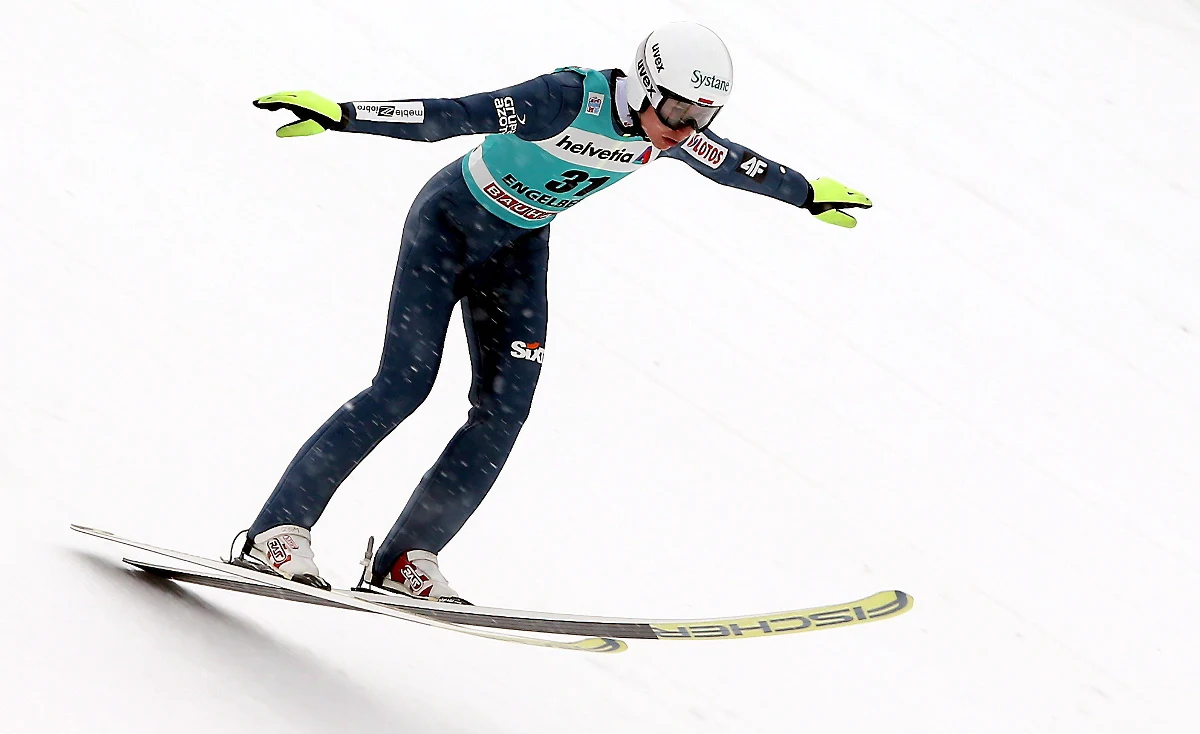 W trzech konkursach 64. Turnieju Czterech Skoczni żadnemu z polskich zawodników nie udało się zająć miejsca w czołowej piętnastce. Jeśli biało-czerwoni nie poprawią się w środę w Bischofshofen, zanotują najgorszy start w tej imprezie od sezonu 1999/2000.